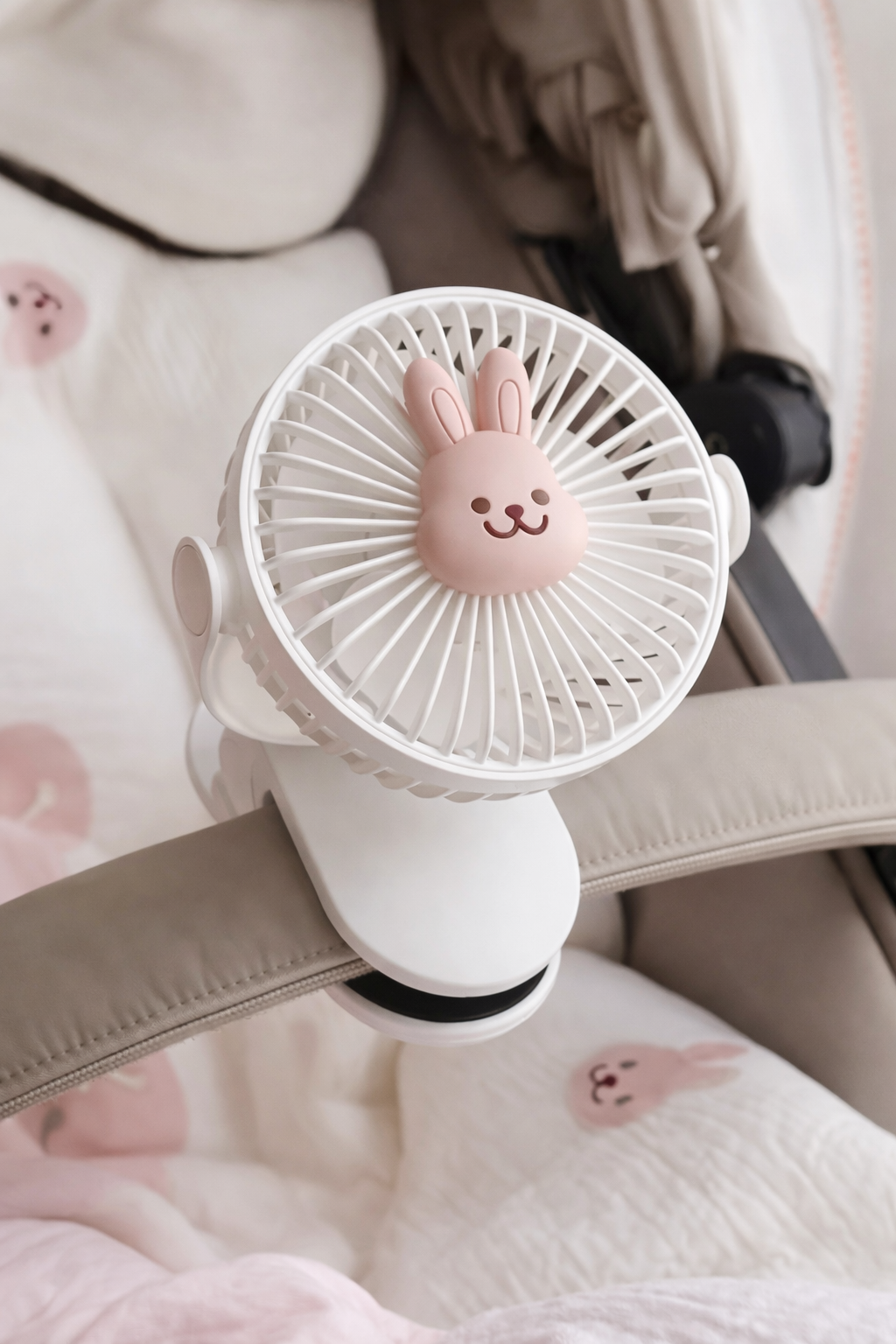 Ventilatore Passeggino Silenzioso USB – Freschezza Sicura per il Tuo Bambino 🌿